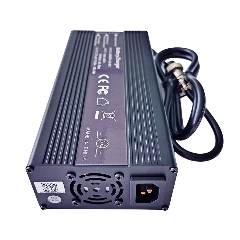 Cargador de batería de 600W, cargador portátil de 36V 10a 14a para baterías de plomo ácido SLA / AGM / VRLA / GEL, salida 44,1 V 10a 14a con PFC