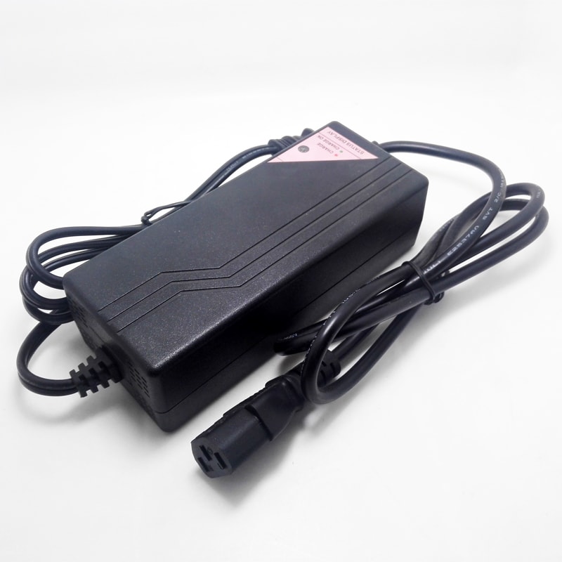 Venta directa de fábrica 72V 73V 2A Cargador 150W para 20S 60V 64V LIFEPO4 Paquete de baterías