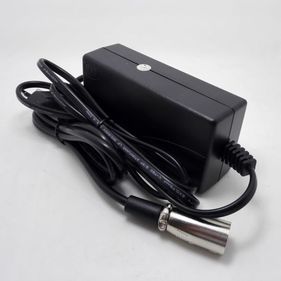Venta directa de fábrica 16.8V 3A 6A Cargador para 4S 12V 14.8V Li-Ion / Lithium Polymer Battery