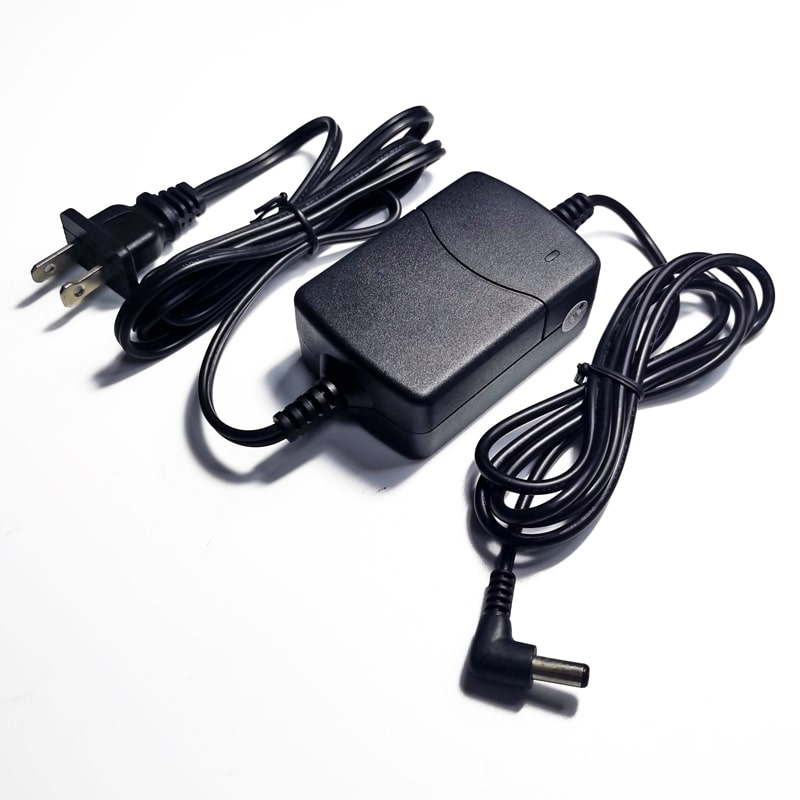 Venta directa de fábrica 16.8V 1A 20W Cargador para 4s 12V 14.8V Li-ion/batería de polímero de litio (QW148-010-L)