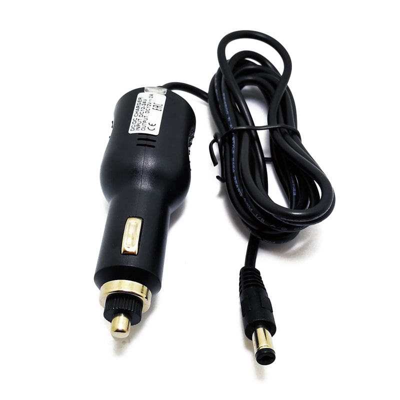 Enchufe de cigarrillo universal 12V-24V Enchufe DC 12V 2A Cargador de coche Adaptador de corriente Cargador con cable